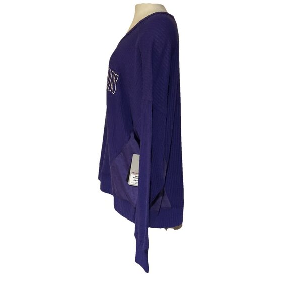 NEW Washington Huskies Colosseum Athletics Purple Pullover  Women's M - Picture 4 of 9
